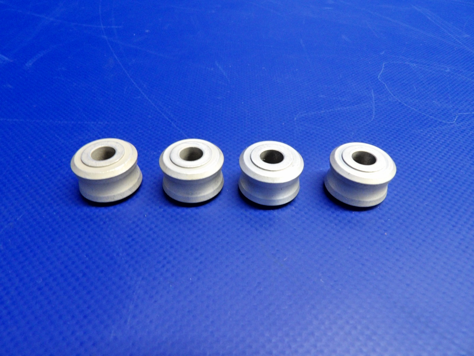 Cessna Seat Track Roller P/N 0311310 NOS LOTS OF 4 (0426-1202)5