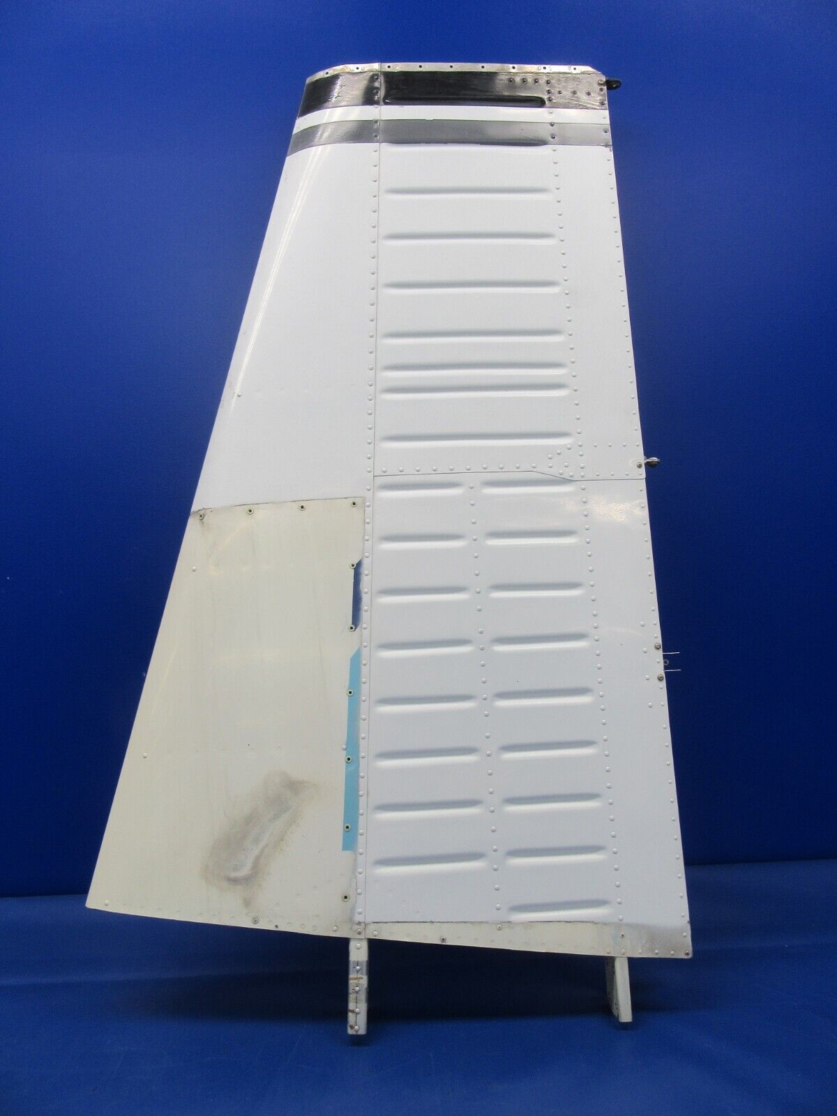 Beech D95A Travel Air Vertical Stabilizer P/N 95-640006-601 (0424-06)