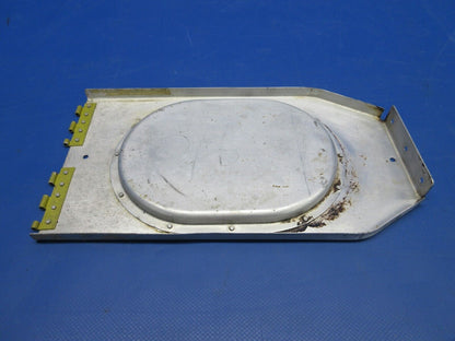 Beech 95 / D95A Travel Air Lower Liner Access Door RH 95-110014-654 (0524-1134)