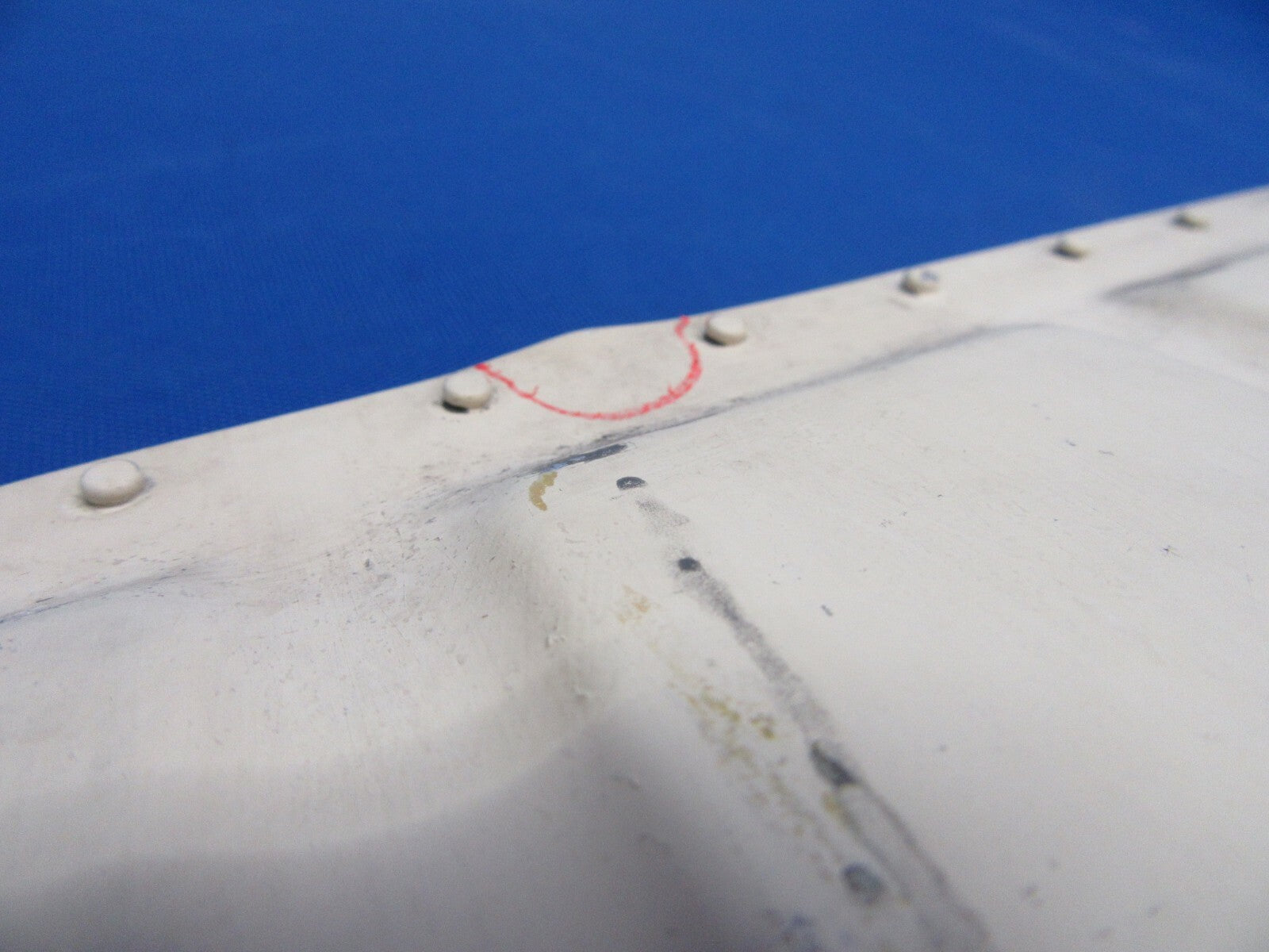 Beech B55 Baron LH Flap Assembly P/N 95-160000-607 (1020-239)5