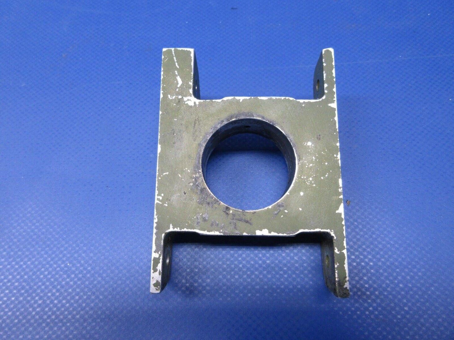 Piper PA-34-200T Seneca II LH Flap Torque Tube Fitting P/N 62421-00 (0524-1242)