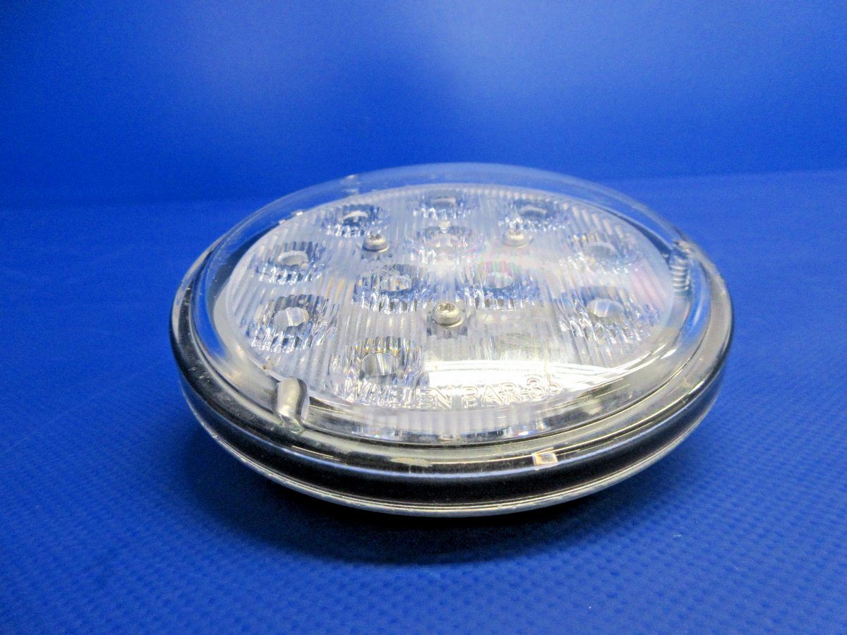 Cessna 310N Whelen P36P2T LED Taxi Light 28V P/N 01-0771833-25 TESTED (0926-744)5