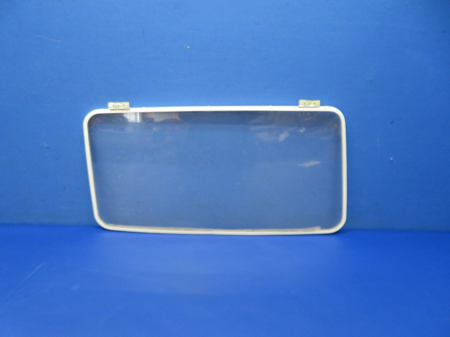Cessna 140 RH Door Window P/N 0411181-1 (0326-114)0