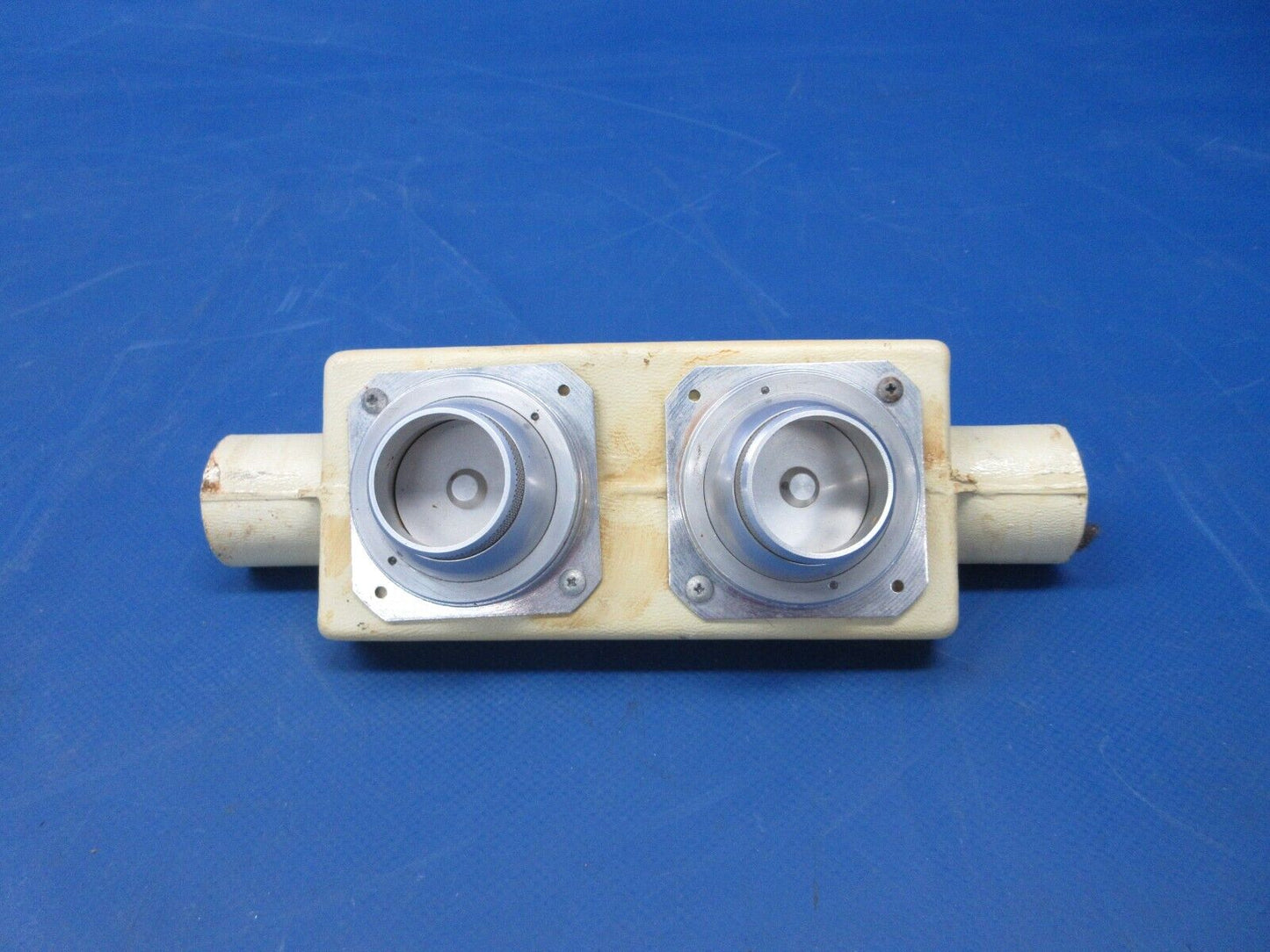 Cessna 337 / P337H Center Seat Air Outlet Adapter Assy P/N 1510025-1 (0724-1251)