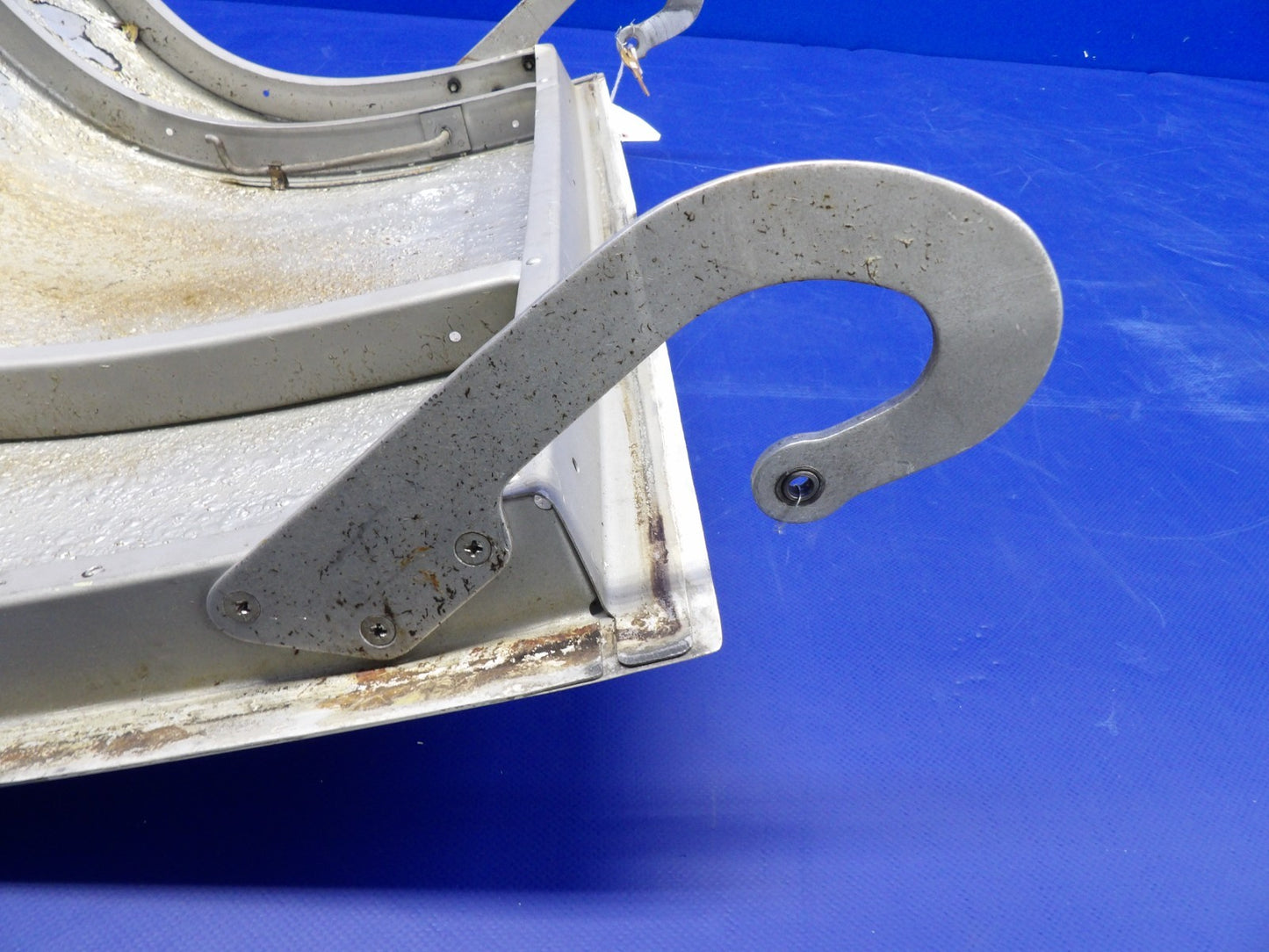 Cessna 310 / 310I Nose Baggage Access Door w/ Key P/N 95-410029-37 (0326-2012)12
