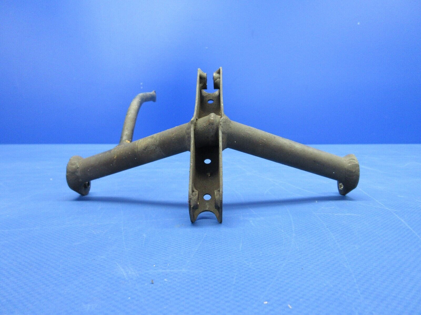 Piper PA-23-250 Aztec Stabilator Tab Control Bellcrank Assy 16888-10 (0624-842)