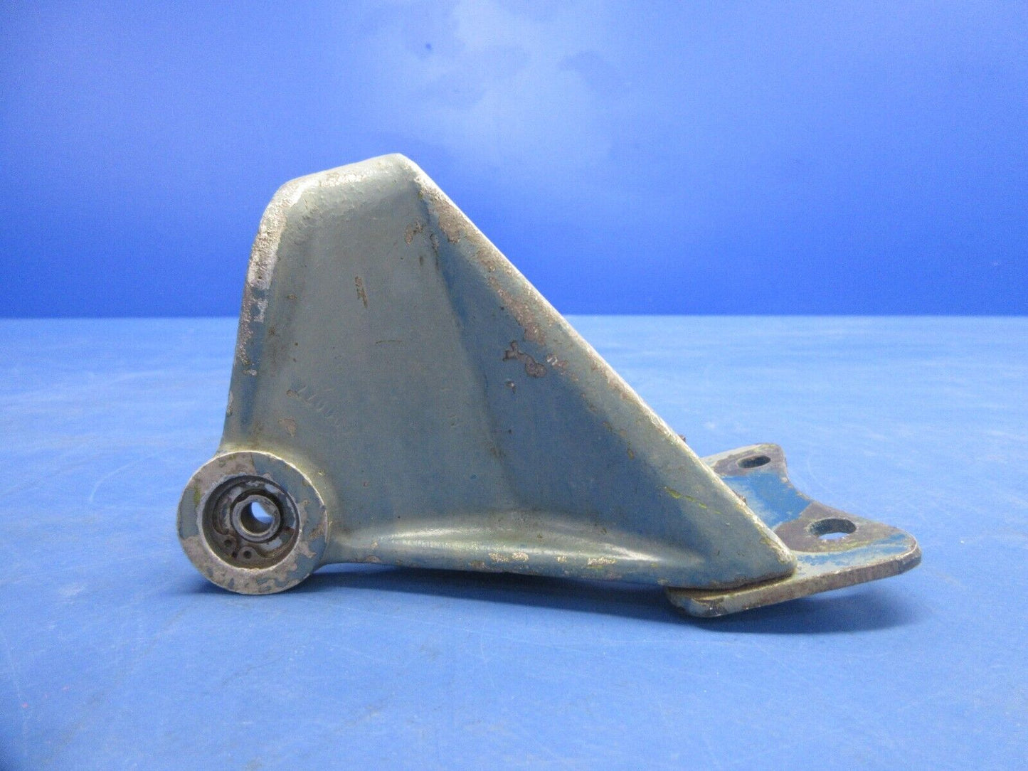 Bell 47J-2 Helicopter Collective Pitch Control Support 47-729-071-2 (1124-860)