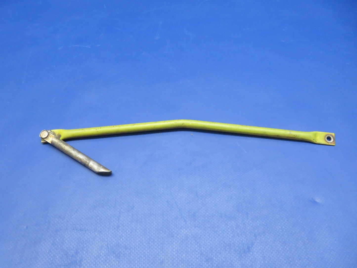 Beech 58 Baron FWD Utility Door Latch P/N 36-430012-5 (0326-126)8