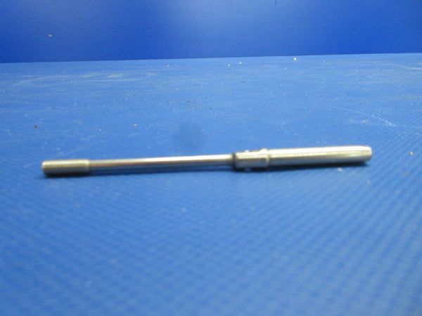 3/32 Cable Stud P/N MS21260-L3LH LOT OF 29 NOS (0524-1954)