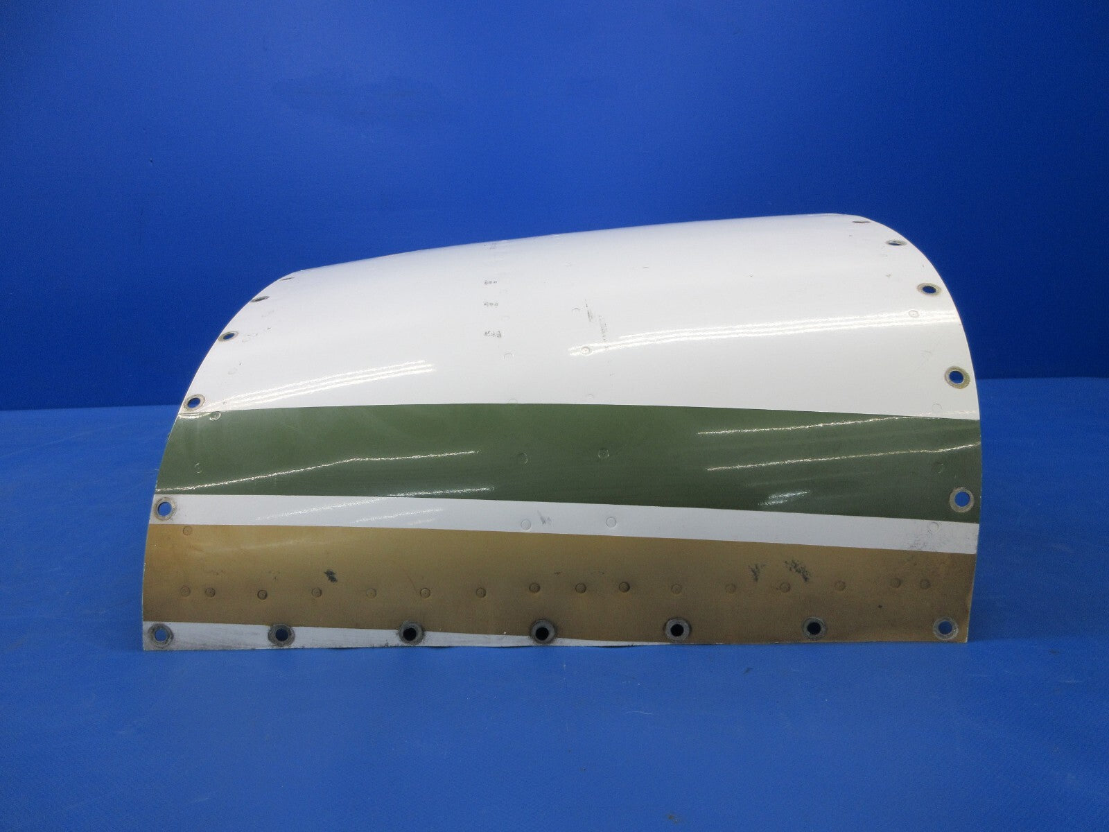 Piper PA-34-200T Seneca II Aft LH Nacelle Panel P/N 37526-00 (1124-1354)3