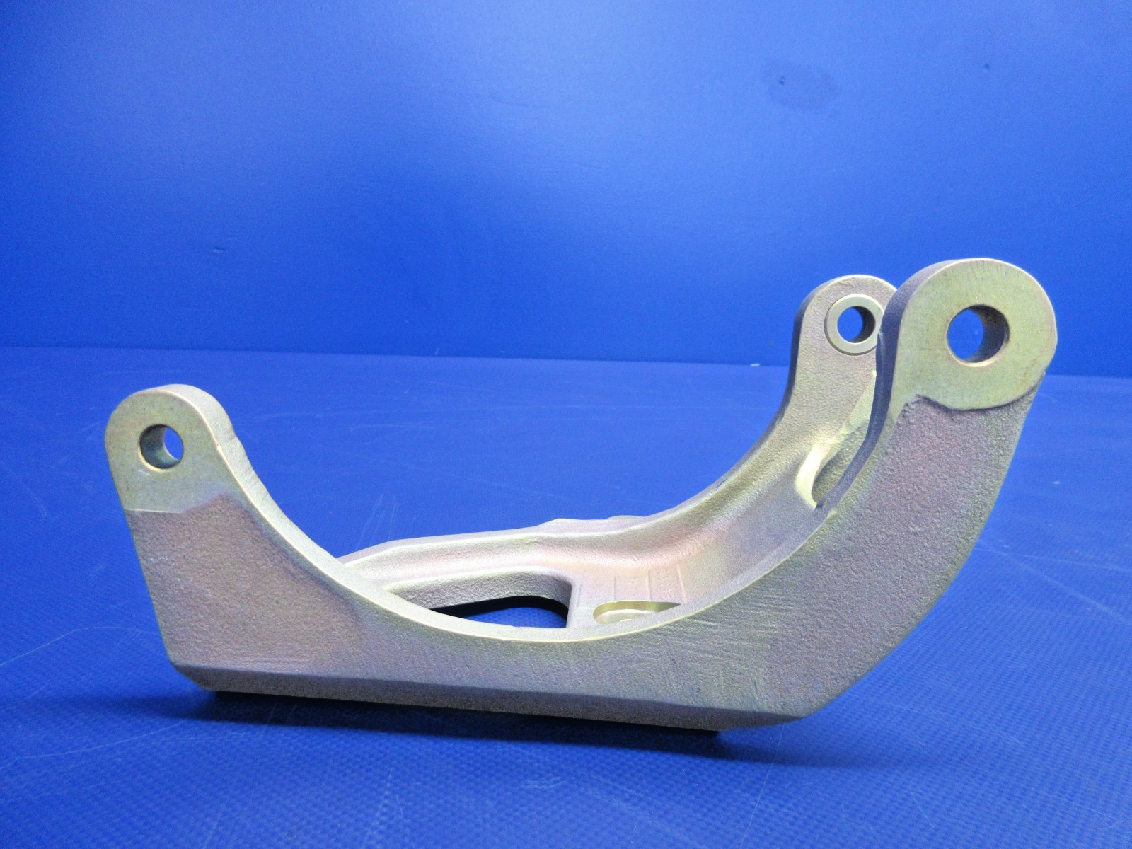Continental LT SIO/TSIO/IO-360 Alternator Bracket P/N 657046 NOS (0426-777)6