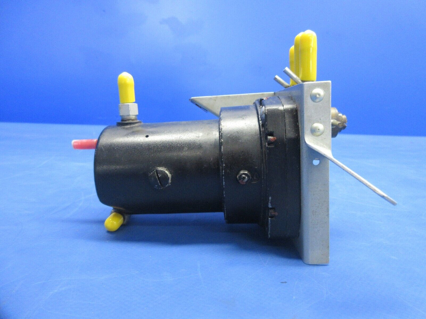 Mooney M20 / M20C Brittain Industries Autopilot Indicator 11900-30 (1024-849)