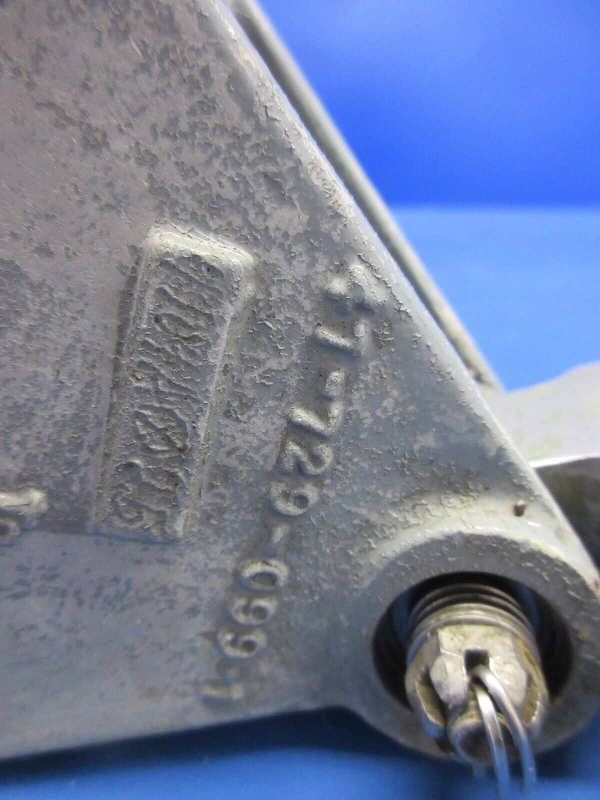 Bell 47J-2 Helicopter Cyclic Control Support & Lever P/N 47-729-099-1 (1124-921)