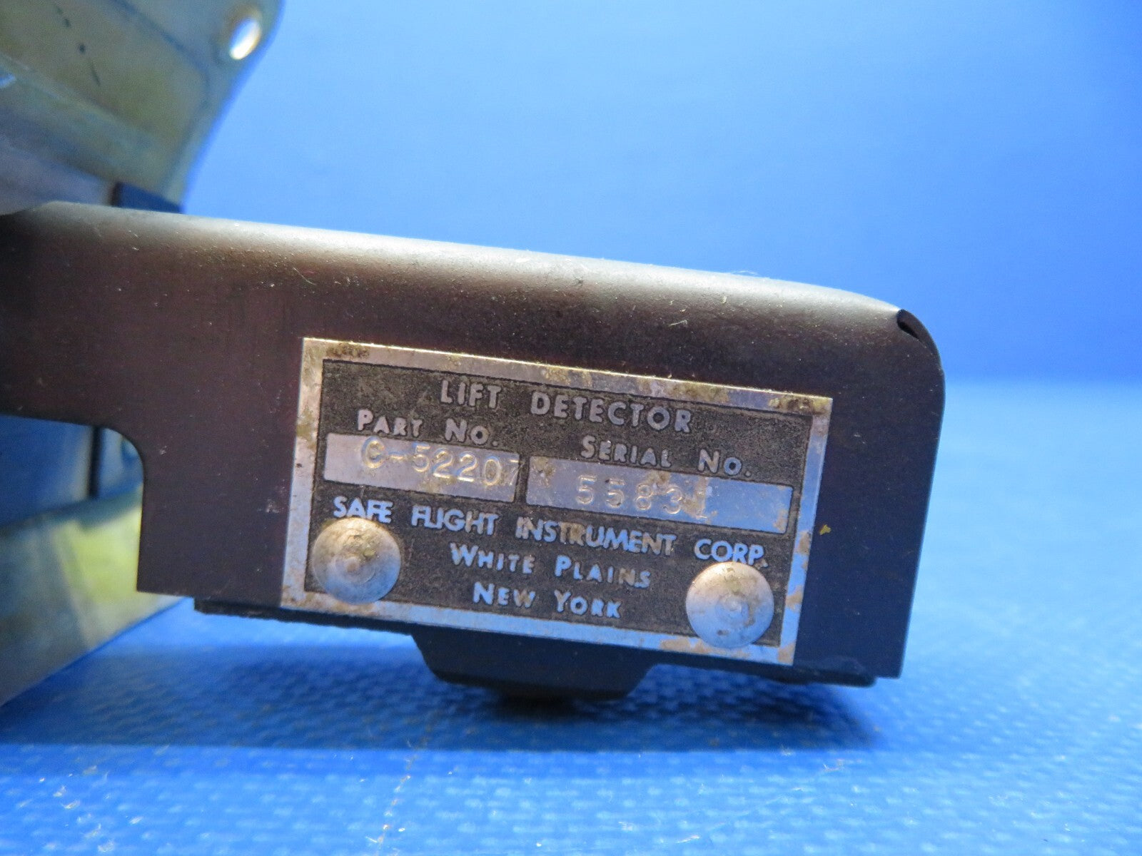 Piper PA-23-250 Aztec Safe Flight Lift Detector P/N C-52207 TESTED (0724-100)1