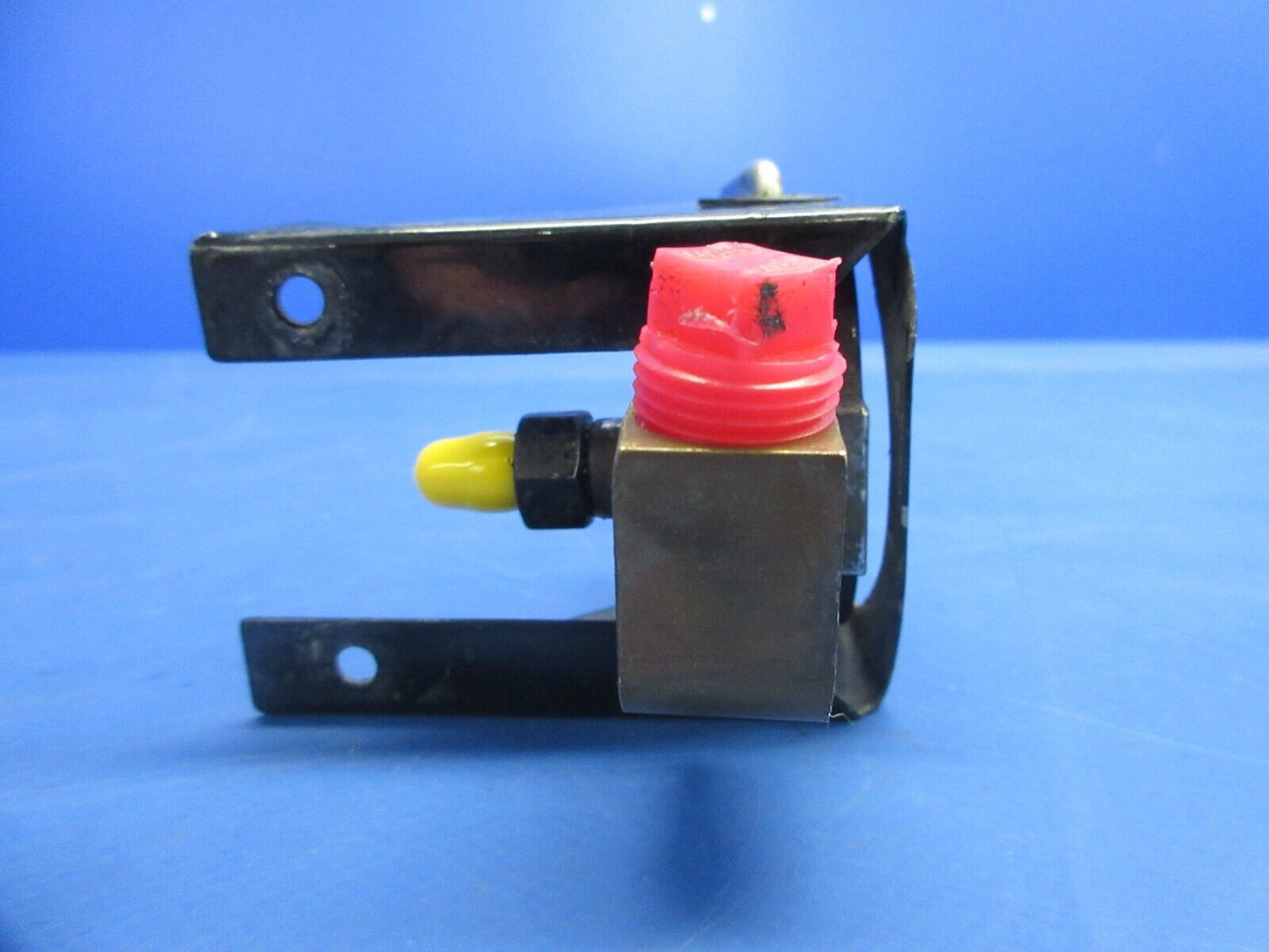 Piper PA-20 Pacer Fuel Strainer P/N 14330-002 (1024-753)
