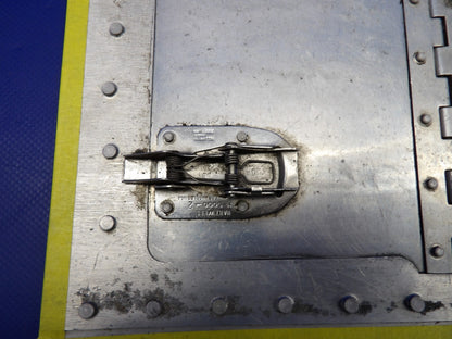 Beech 95 / D95A LH INBD / RH OTBD LWR Cowling Door P/N 95-910011-479 (0326-408)6