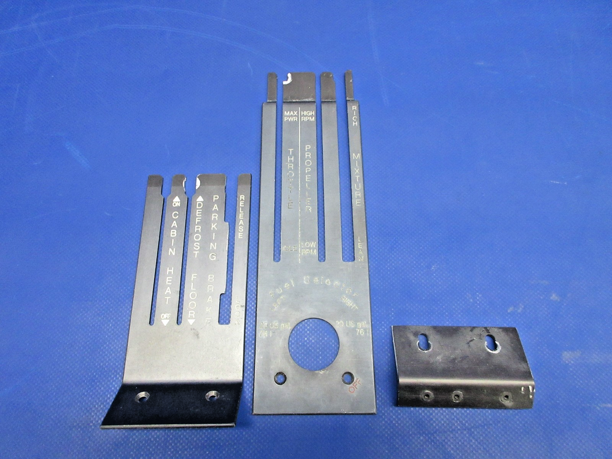 Diamond DA-40 Power & Heat Throttle Panel P/N DA4-1133-10-16 (0726-867)1