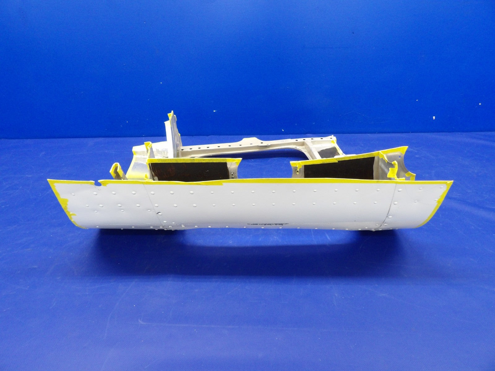 Cessna 182 / 182L Baggage Door Frame P/N 0711618-1, 0711673-1 (0226-2037)2