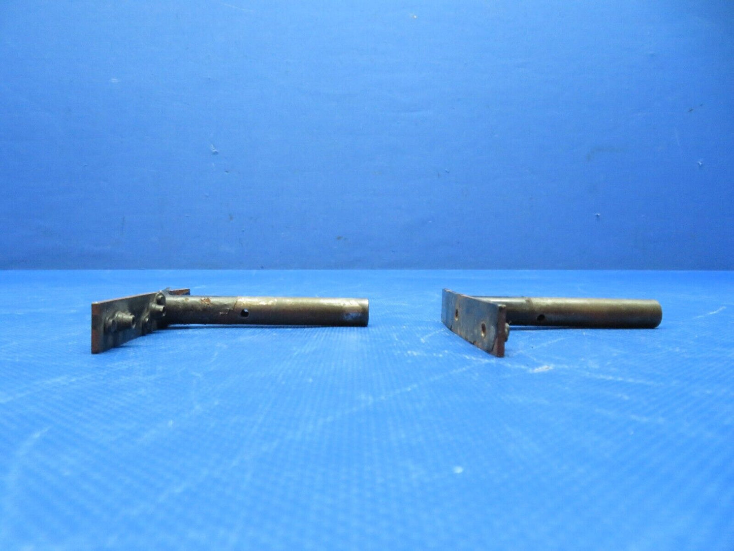 Arion Lightning LS-1 Wheel Pant Bracket OTBD P/N ALG-0015 LOT OF 2 (0424-116)