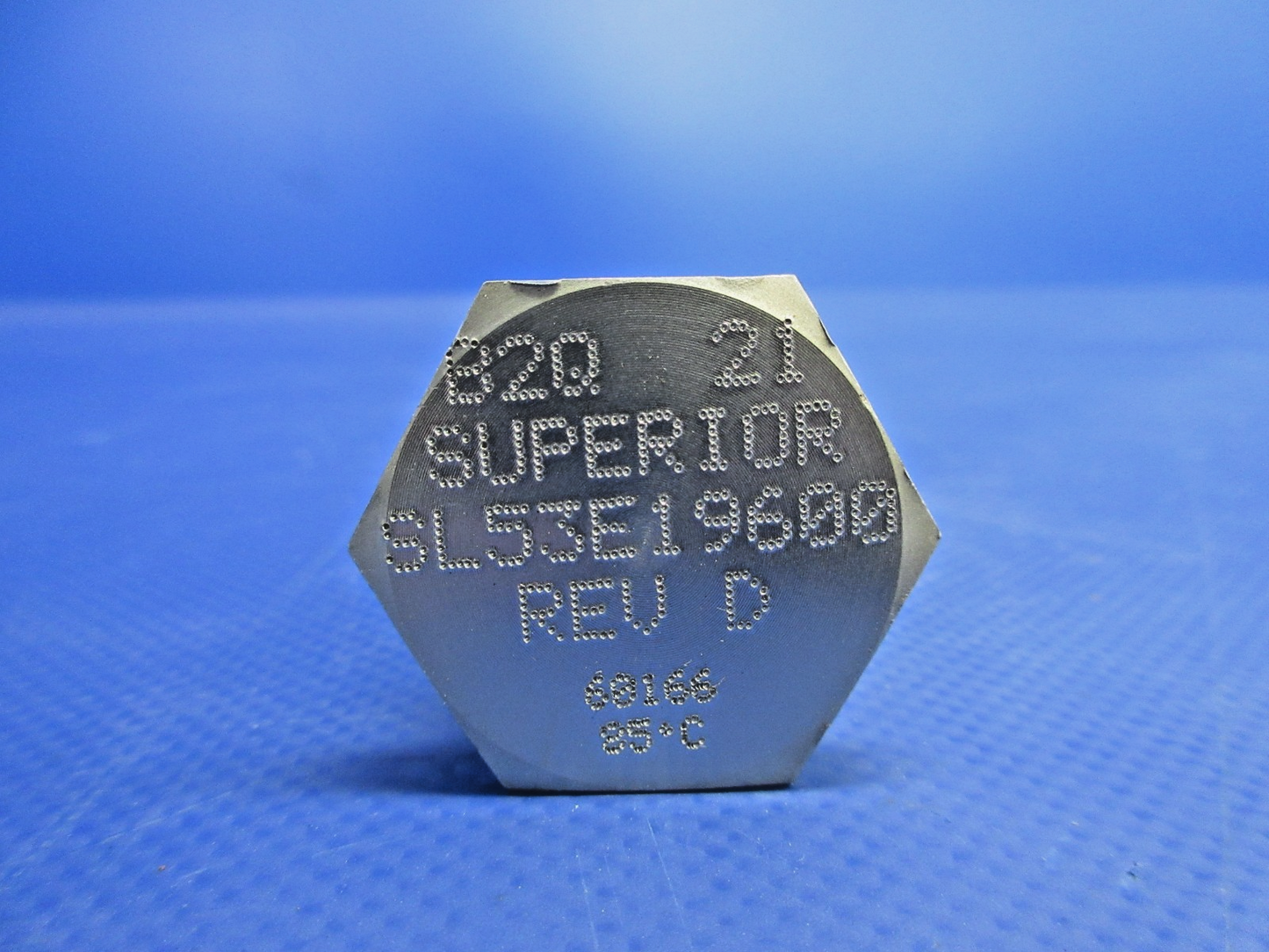 Superior Oil Control Valve Vernatherm P/N SL53E19600 (0826-713)2