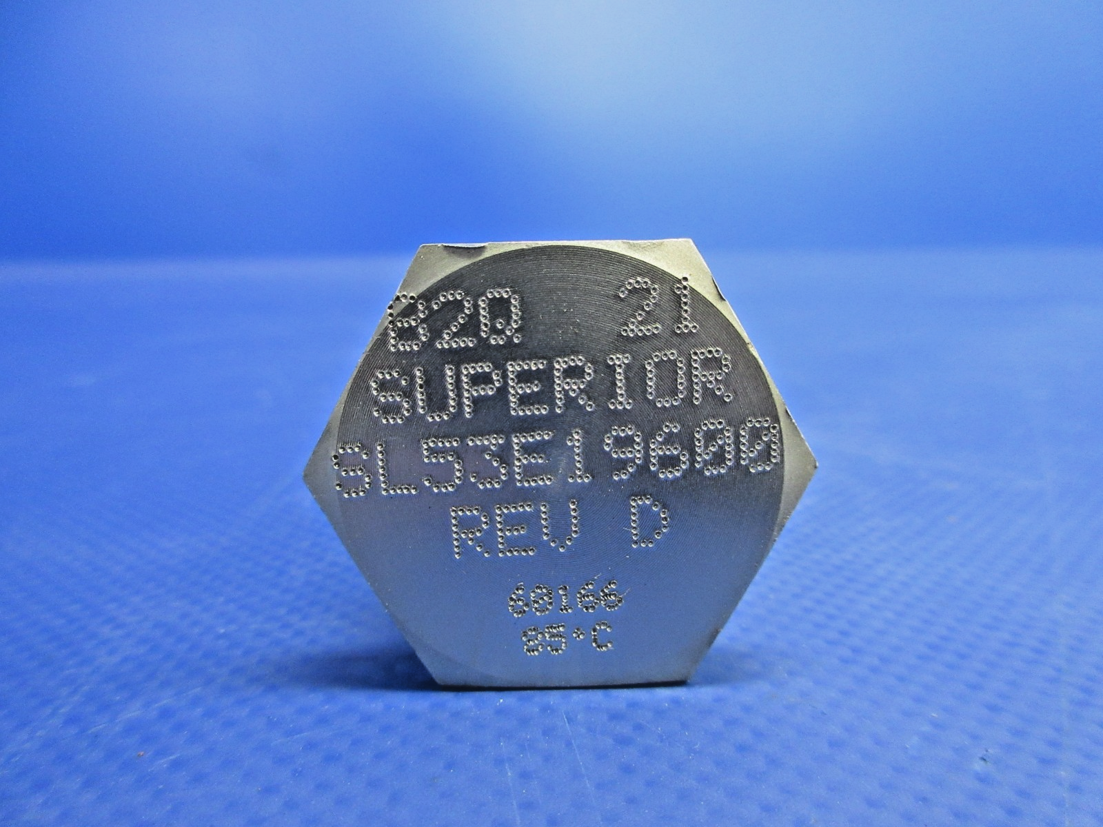 Superior Oil Control Valve Vernatherm P/N SL53E19600 (0826-713)2