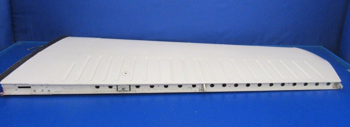 Beech Baron B55 Horizontal Stabilizer RH P/N 95-620010-634 w/Actuator (0917-137)