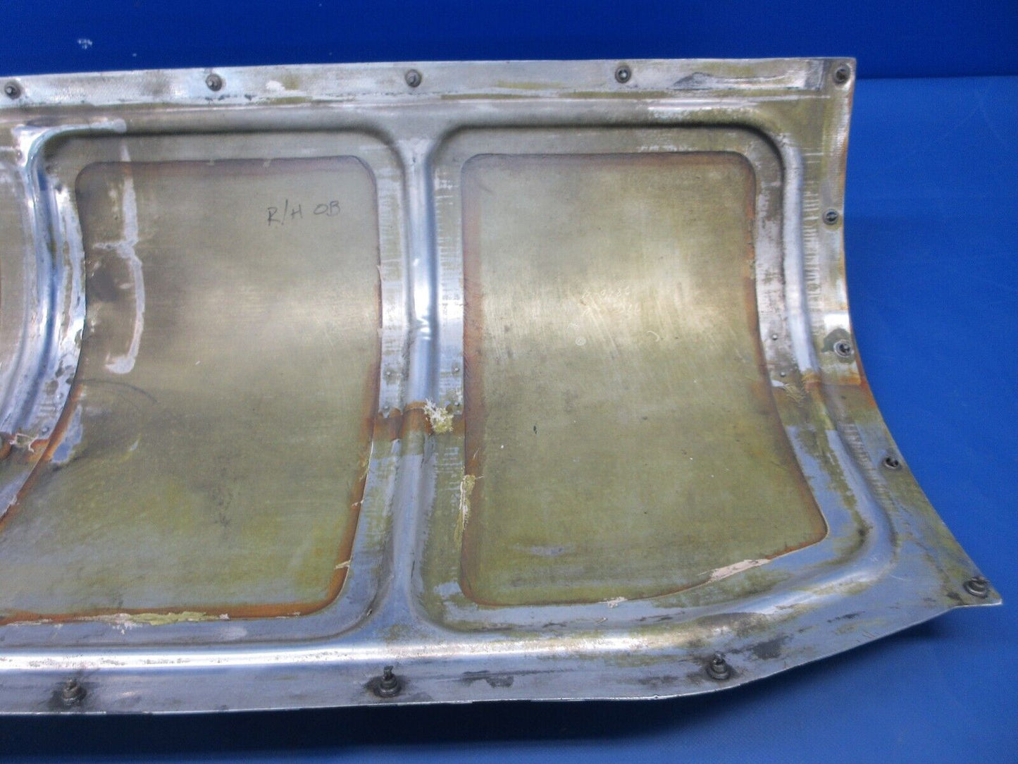 Piper PA-34-200T Seneca II Cowl Side Panel RH P/N 78726-11 (0524-1947)