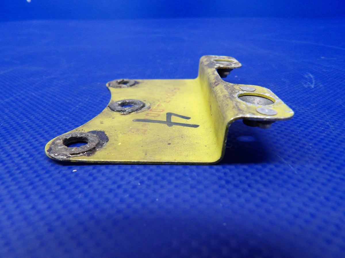 Piper Fuel Cell Access Nut Flange Mounting Bracket 50263-04 LOT OF 2 (0626-1373)3