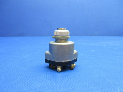 Beech C23 Sundowner Continental Magneto Switch NO KEY 10-357200-1 (0724-1938)2