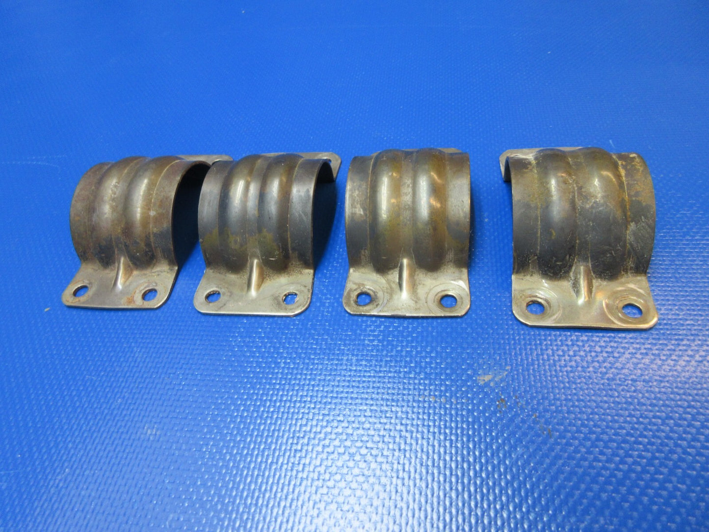 Lycoming O-320-B2B Exhaust Bead Clamp Haves P/N A169-14 LOT OF 8 (1124-1386)6