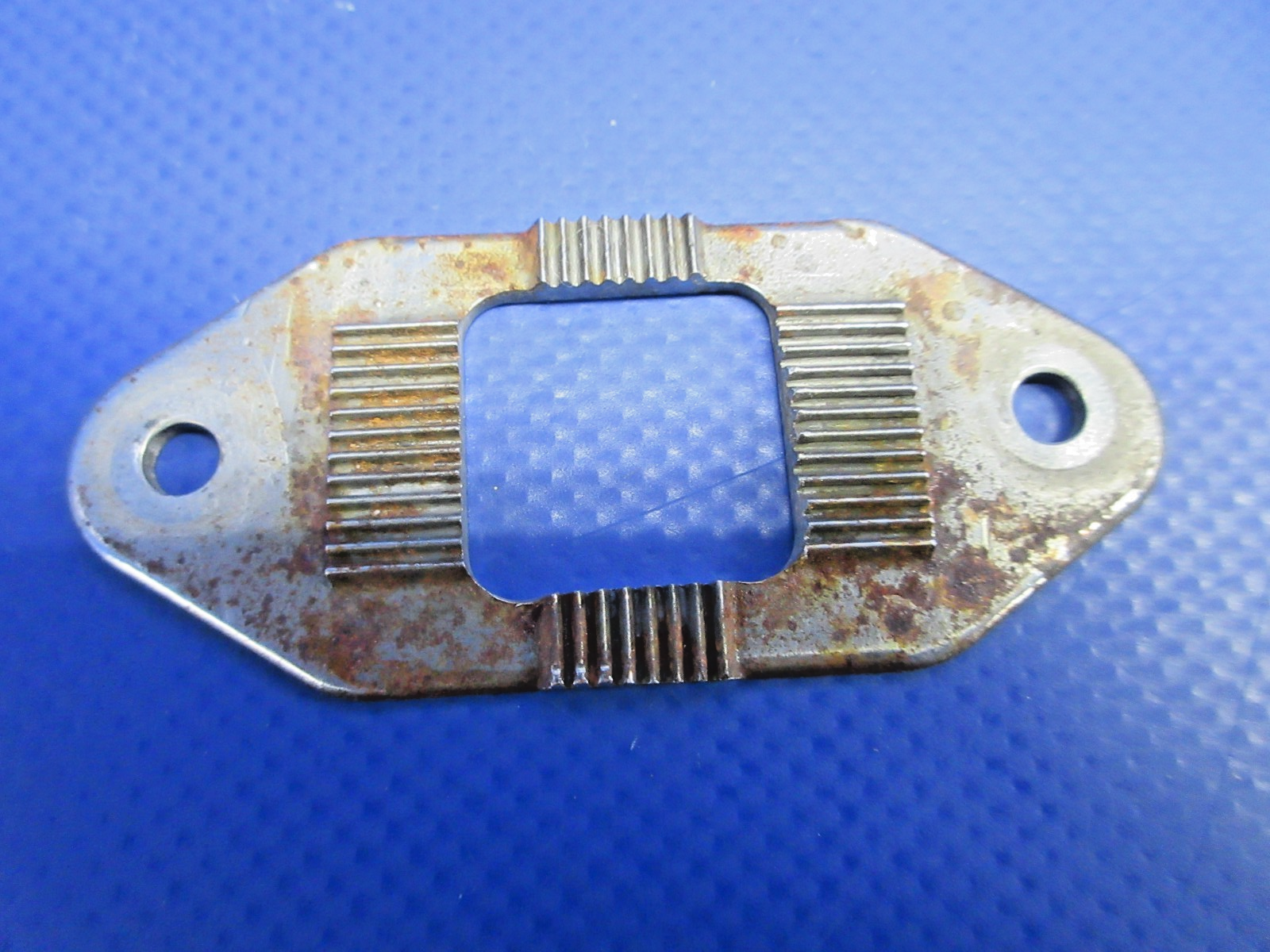 Cessna 421 Main Door Latch Receptacle P/N 5111532-1 LOT OF 3 (0726-743)10