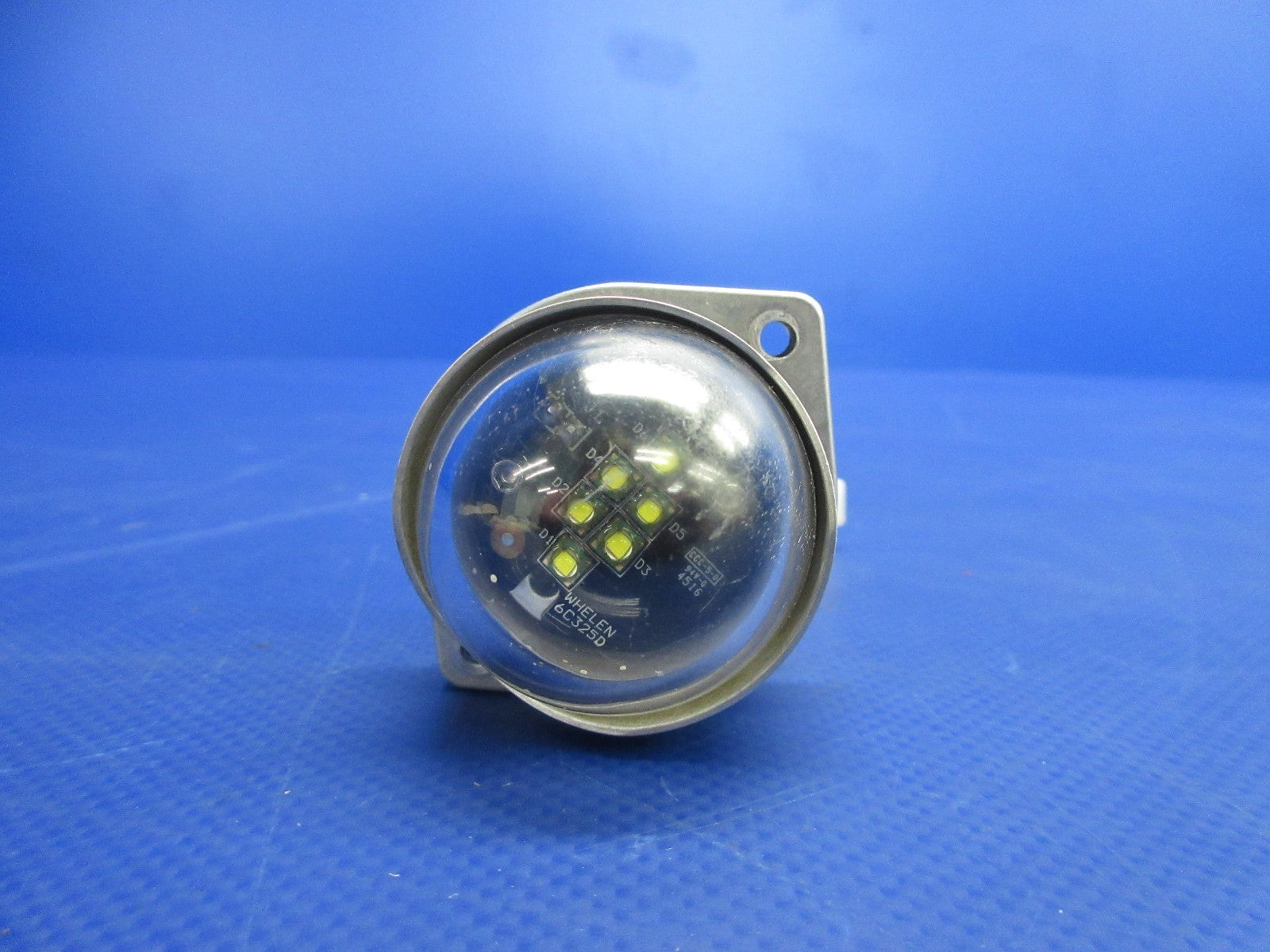 Whelen LED AFT Vertical Position Light 28V 01-0771554-02 TESTED (0626-895)2