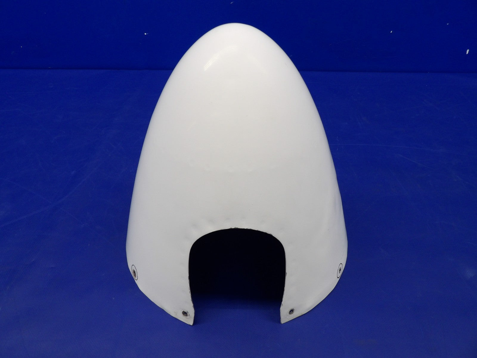 Beech F35 Bonanza 2-Blade Propeller Spinner Painted P/N 35-960026-14 (0726-2091)0