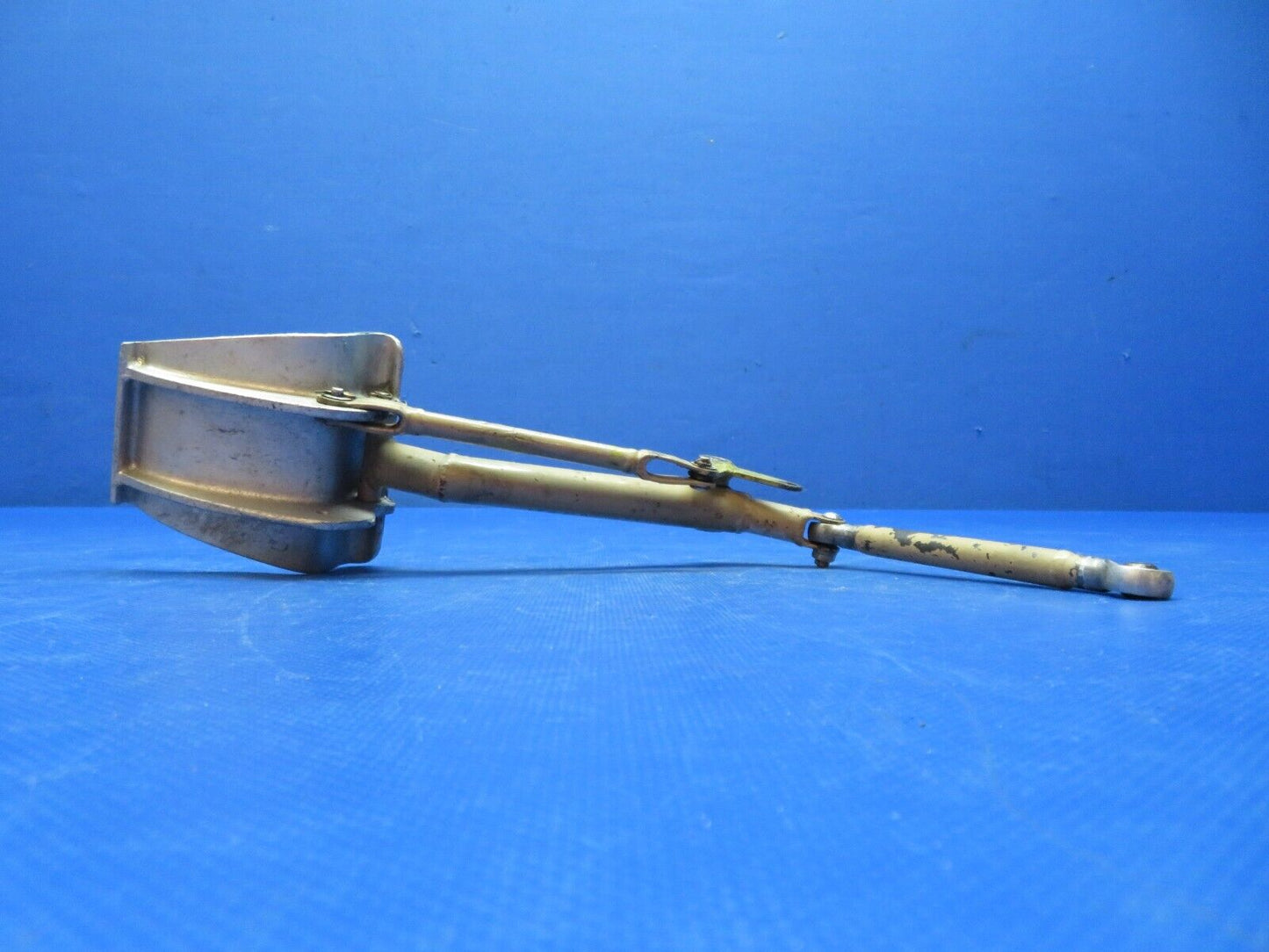 Mooney M20 / M20E Pilot Rudder Pedal Assy P/N 720017-7 (0424-206)