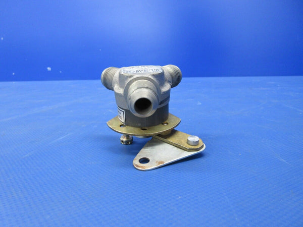 Cessna 337 / P337H Airborne Fuel Selector Valve RH P/N 1516139-3 (0724-1294)