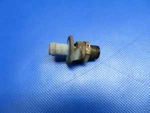 Cessna 182D / 182 Oil Drain Valve P/N BJ1000AH3D (0724-1899)