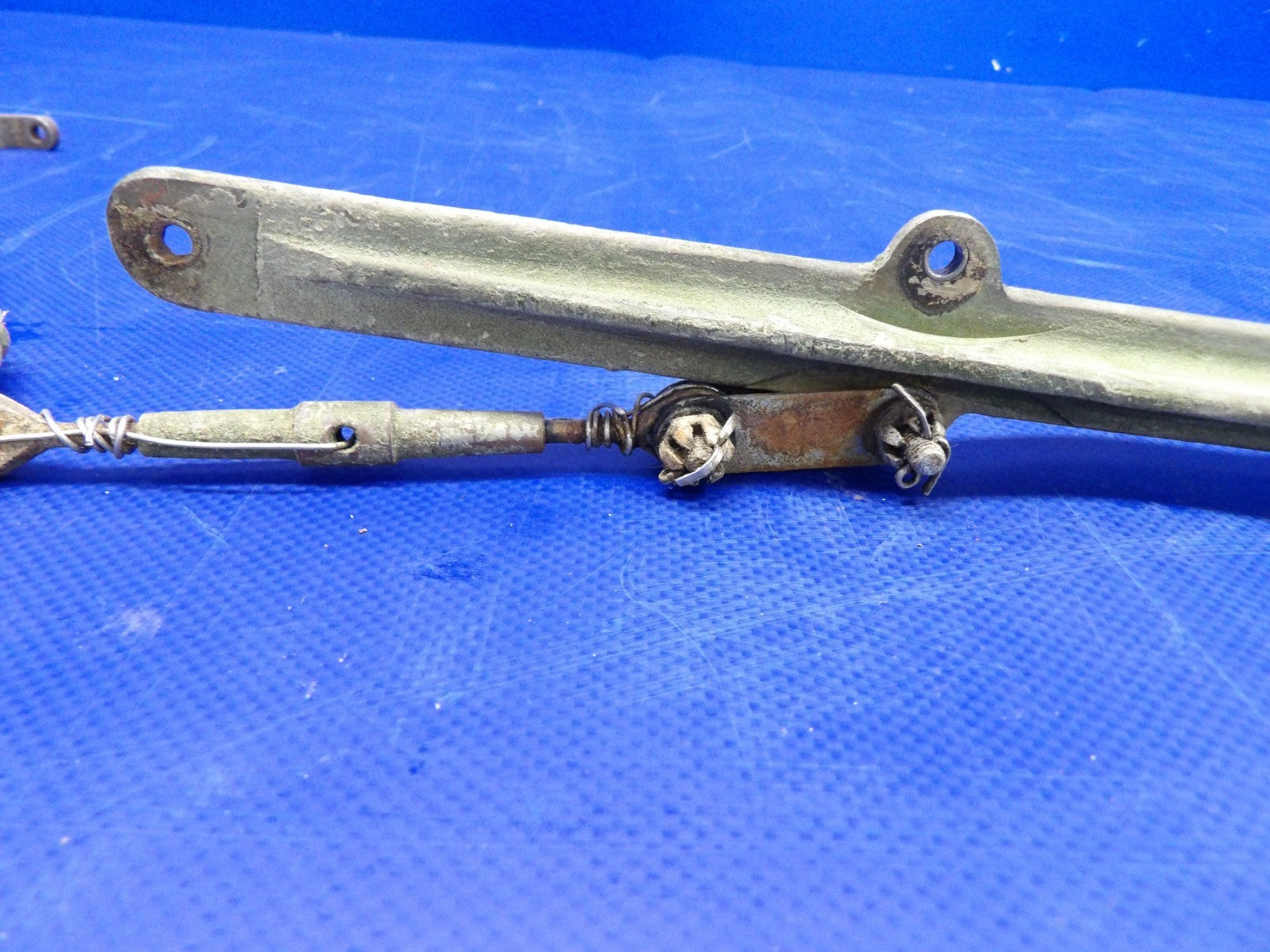 Globe GC-1B Swift Tailwheel Bellcrank And Bracket P/N 11-351-3631 (0326-415)11