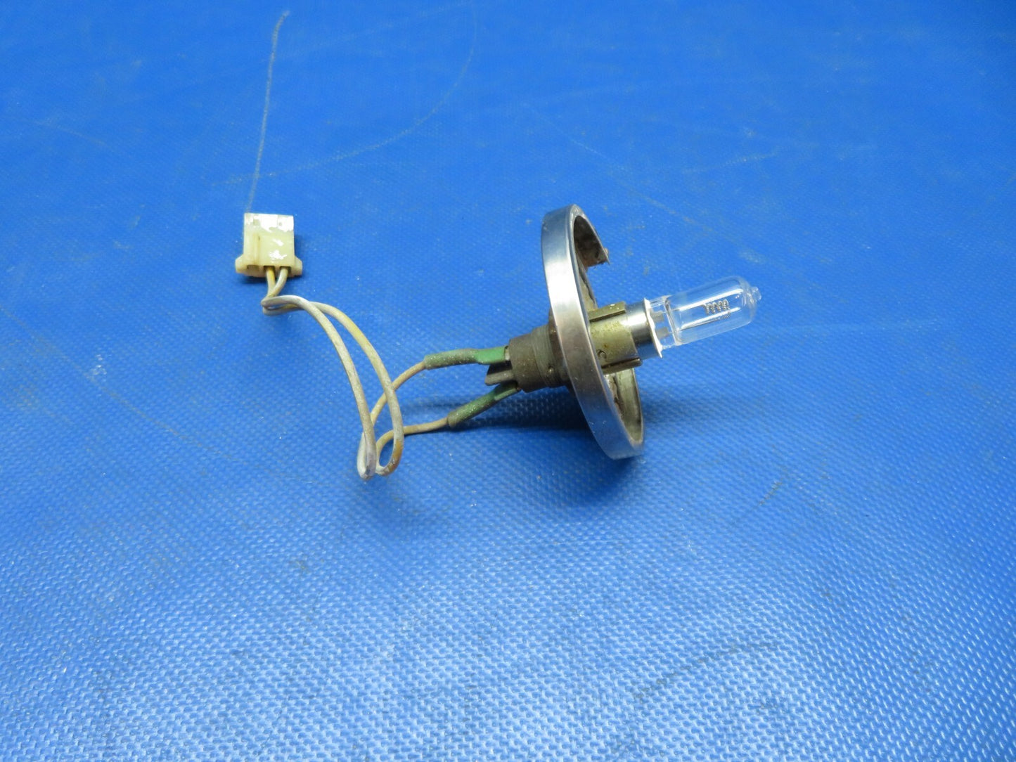 Cessna 172 / 172P Flashing Beacon Light Assy 24v C621001-0102 TESTED (0824-144)3