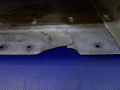 Minor Damage / Cirrus SR22 Left Hand Wing Tip P/N 13380-003 (0926-1241)10