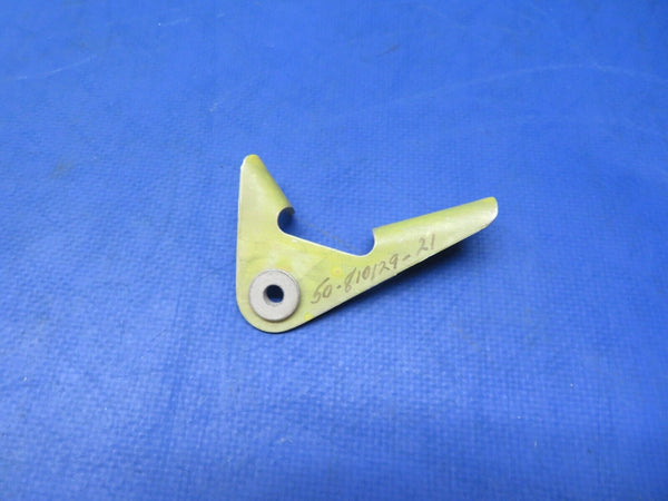 Beech Bracket / Support Assy P/N 50-81025-21 NOS (1023-183)