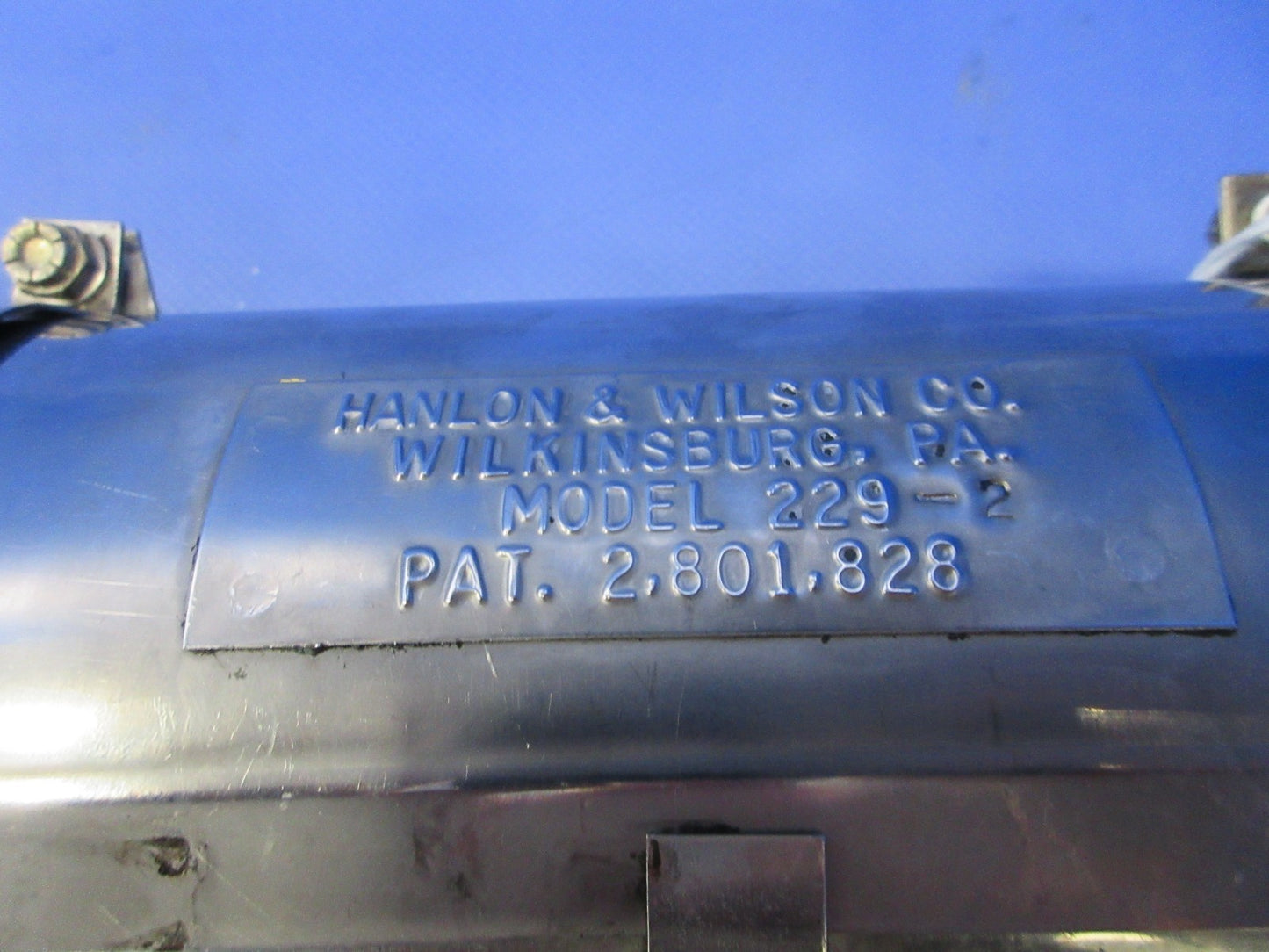 47031588