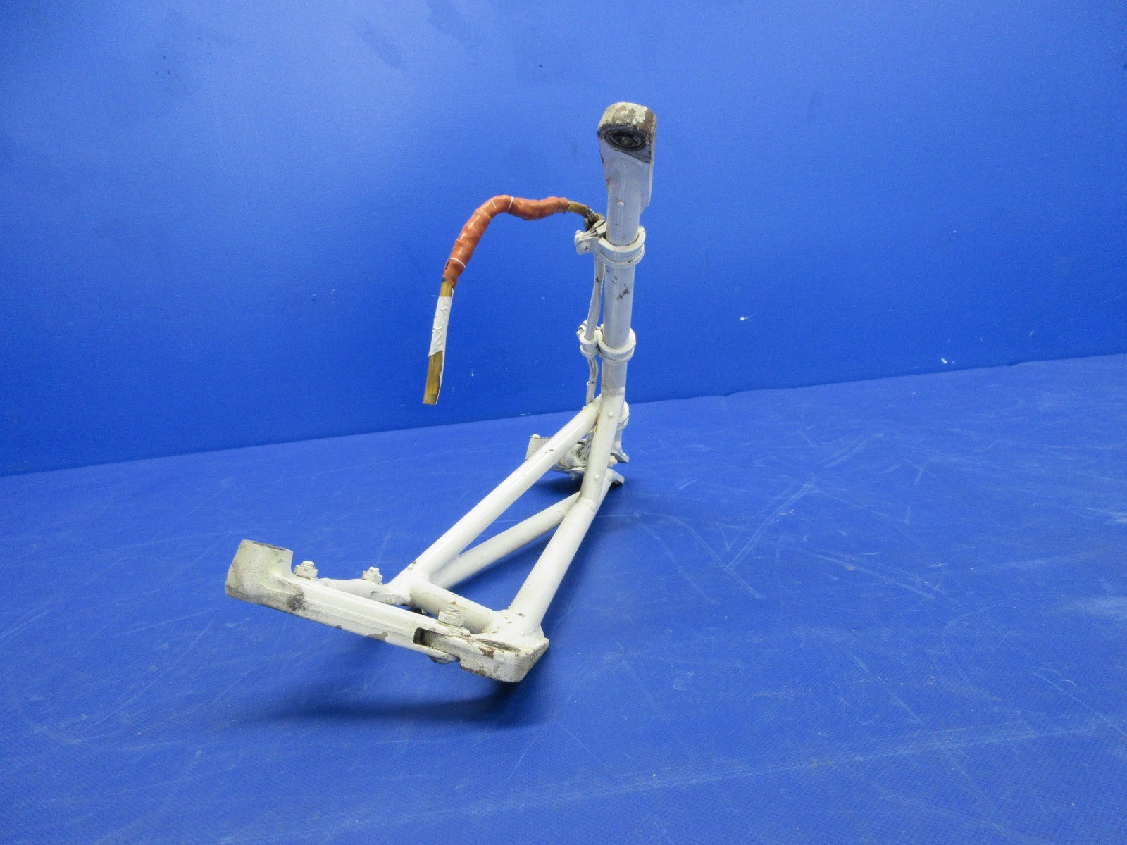 Cessna 310 / 310I Nose Gear Drag Brace Truss P/N 0842000-70 (0326-960)4