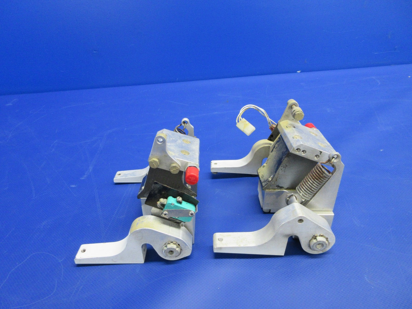 STOL Kit Spoilers, Brackets & Hydraulic Motor w/STC SA1558SW TESTED (0326-724)12