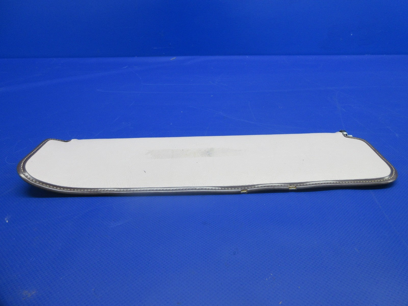 Piper PA-24-250 Comanche Sun Visor LH & RH Set P/N 23040-03 & -003 (0825-1037)4