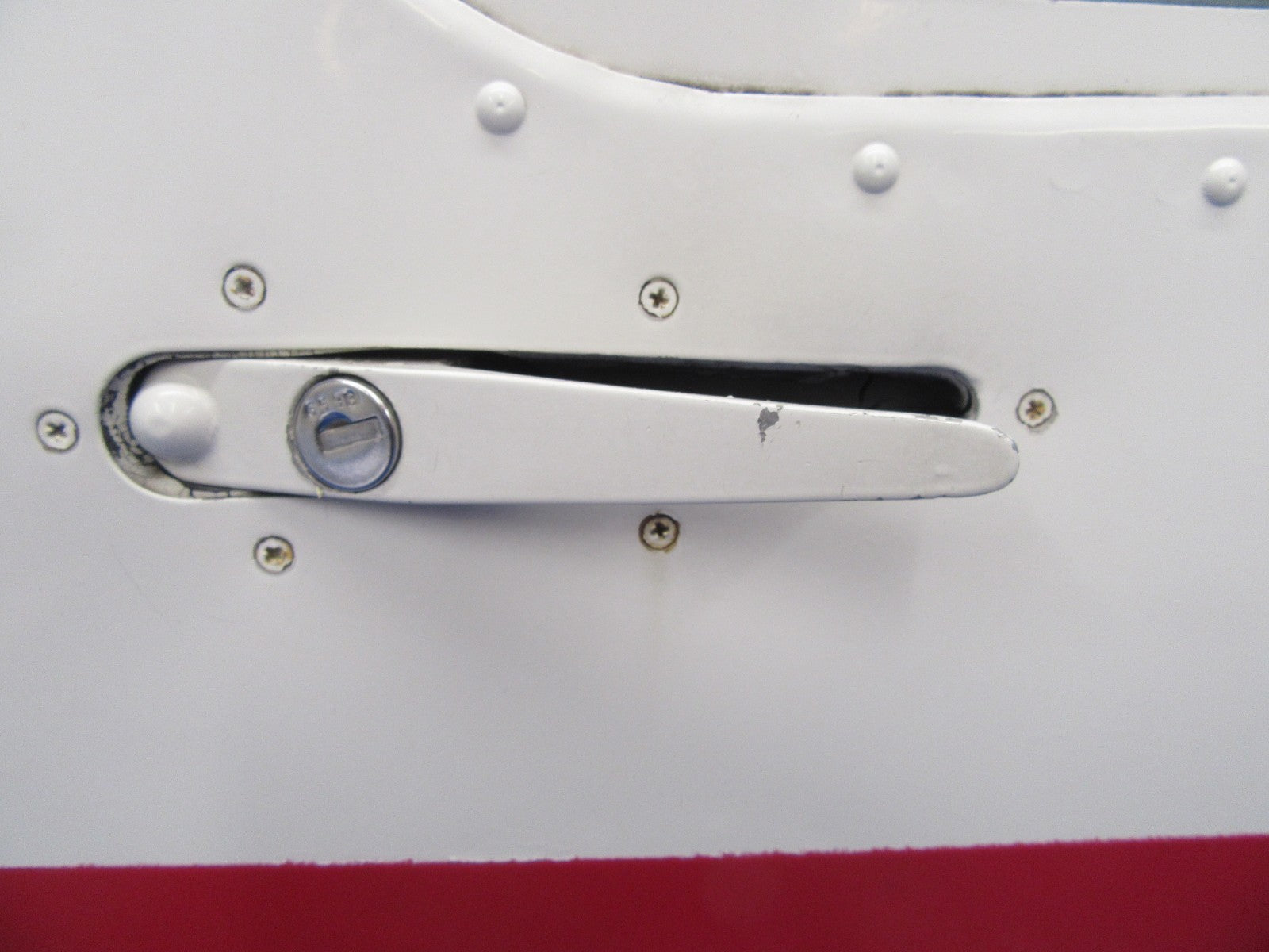 Beech Debonair 35-A33 Cabin Door RH w/ Key P/N 33-400300-603 (0119-64)4