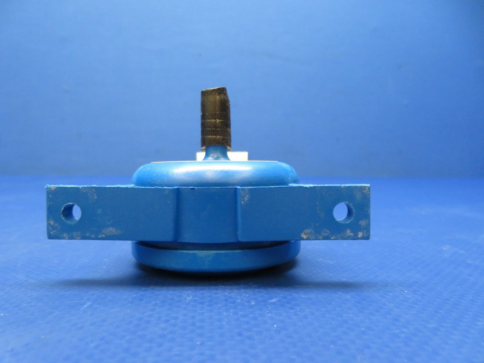 Cessna 421 S-Tec Pressure Transducer, Conn. & Bracket 0111 WARRANTY (0326-222)7