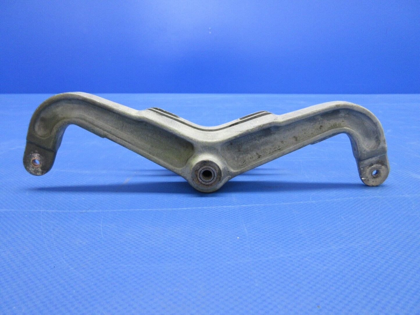 Beech 19A Musketeer Aileron Control Arm P/N 169-524020-1 (0424-1334)