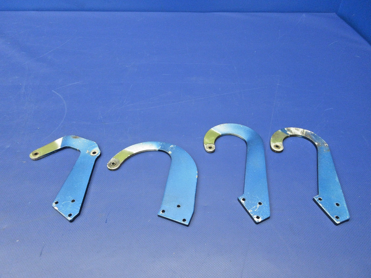 Cessna 421 Nose Gear Door Hinge Set P/N 5013077-3 SET OF 4 (0726-723)2