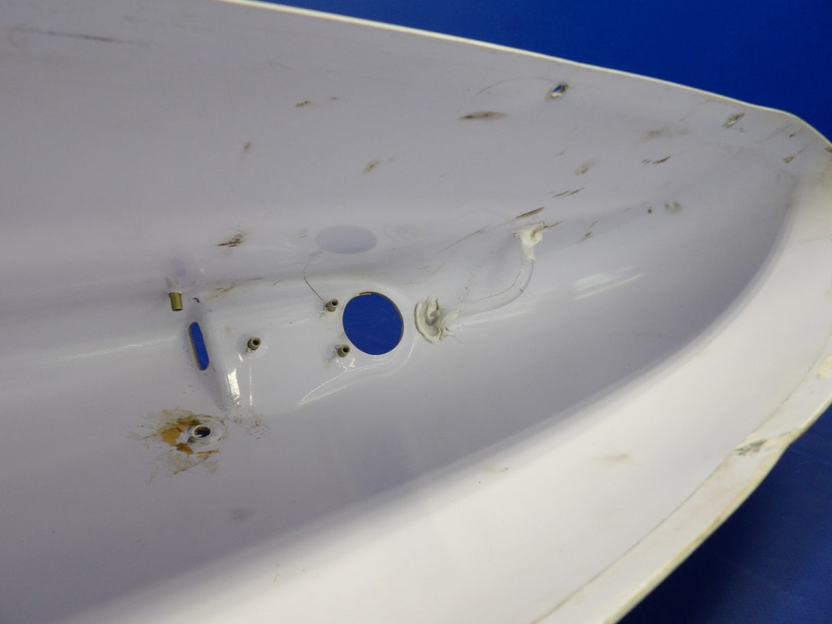 Cessna 172 / 172RG Plastic Wing Tip RH P/N 0723200-6 (0826-800)12