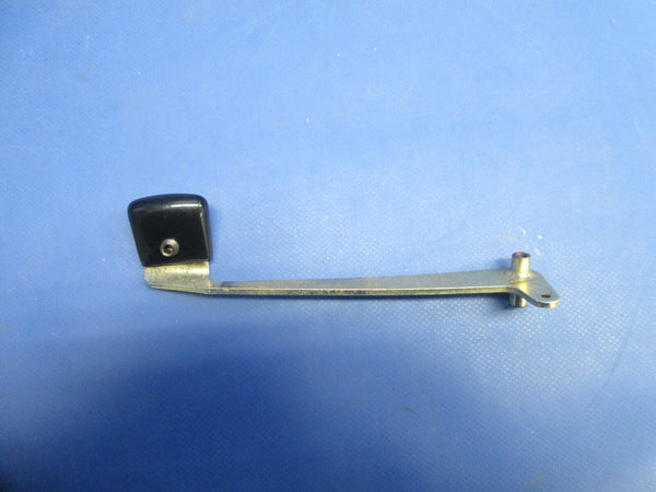 Piper PA-32RT-300T Lance II Cabin Door Interior Handle P/N 79515-13 (0924-896)